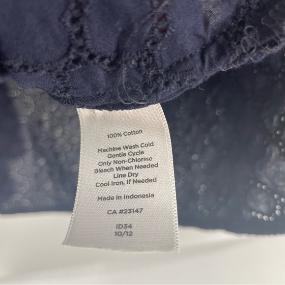 Talbots Navy Eyelet Button Front 100% Cotton Layering Summer Office Blouse Top - Picture 4 of 8